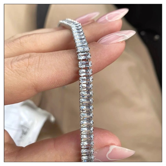 NEW Silver Inlaid Zircon Shimmering Sparkle Shiny Choker Necklace - Picture 5 of 7